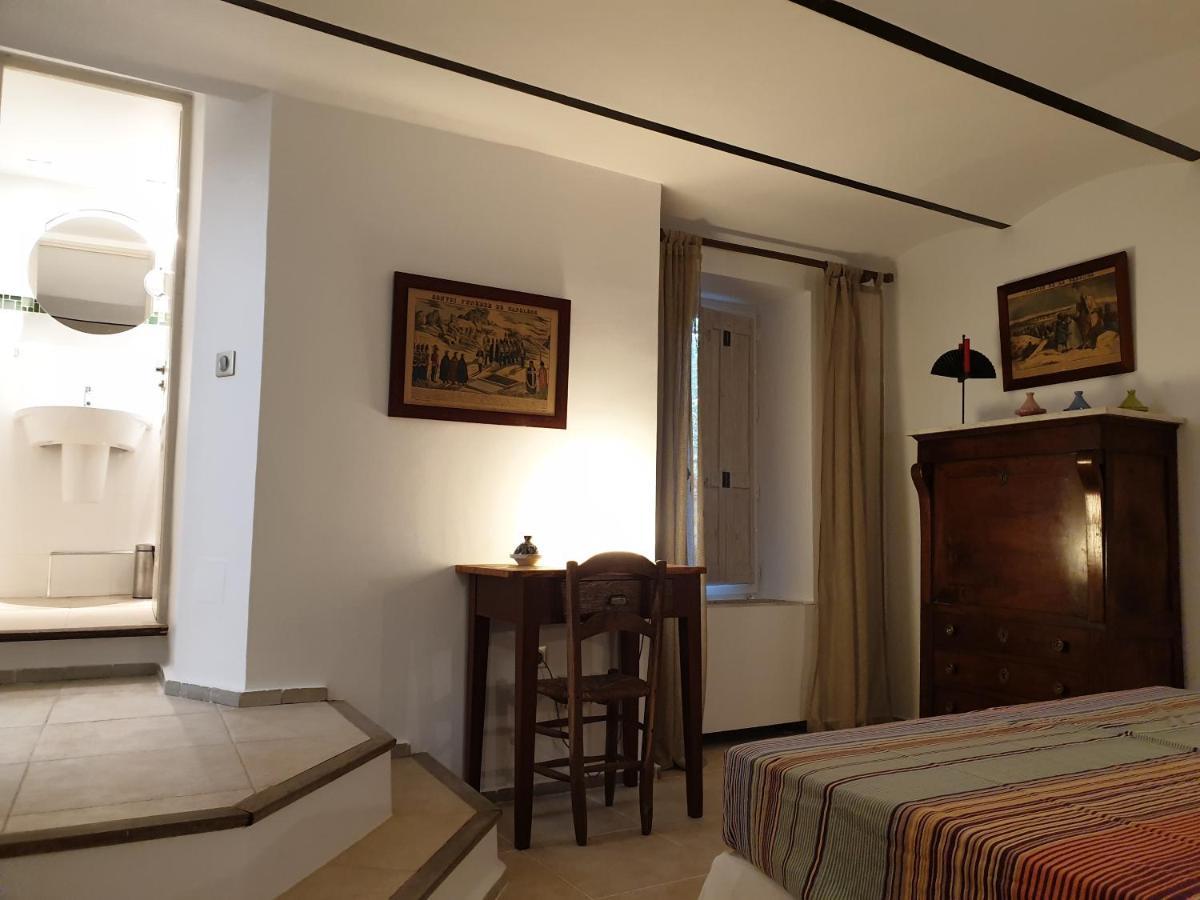 Ferienwohnung Mas De La Petite Jeanne Grimaud Exterior foto