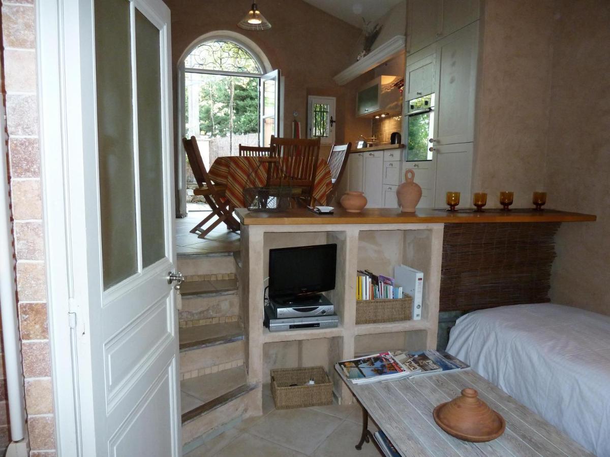 Ferienwohnung Mas De La Petite Jeanne Grimaud Exterior foto