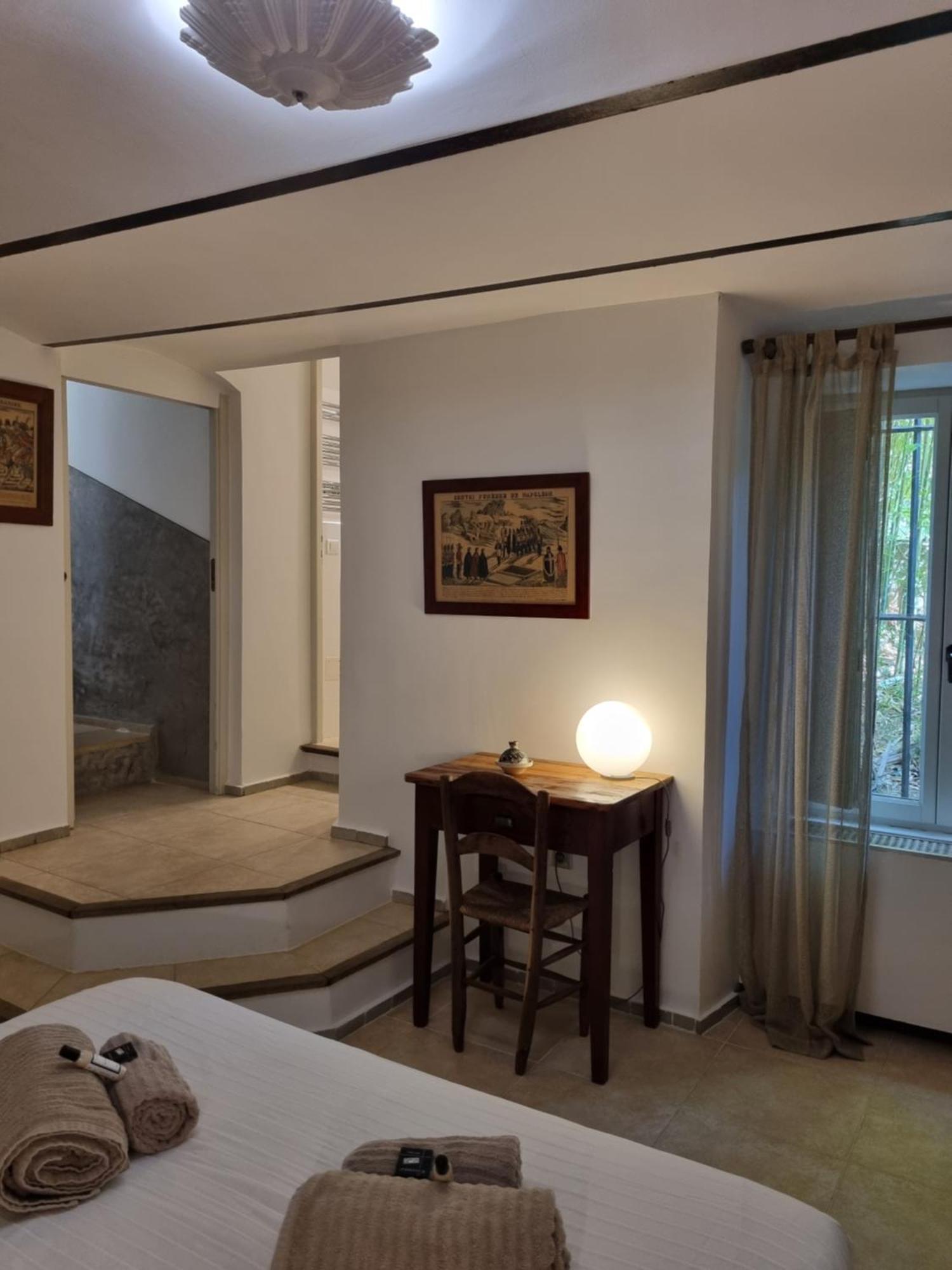 Ferienwohnung Mas De La Petite Jeanne Grimaud Exterior foto
